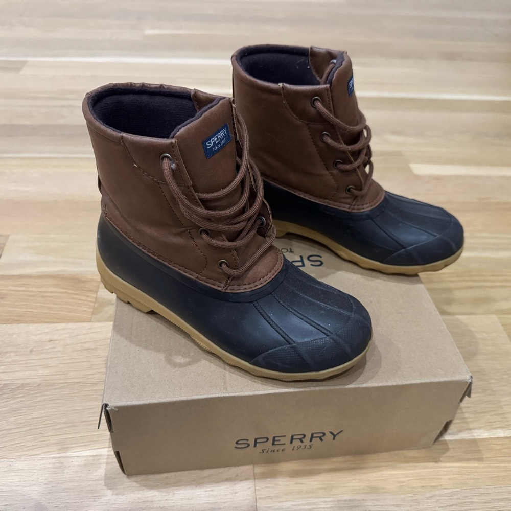 Sperry Tan and Black Duck Boots